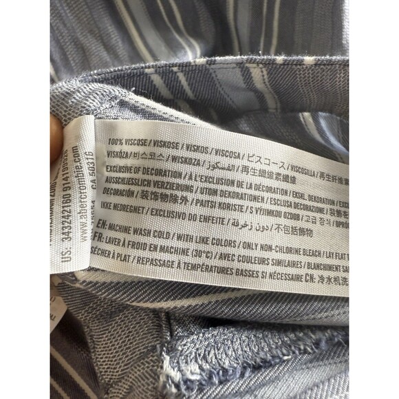 EUC Hollister High Waisted Striped Button Slit Maxi Skirt Size Large - Picture 8 of 8